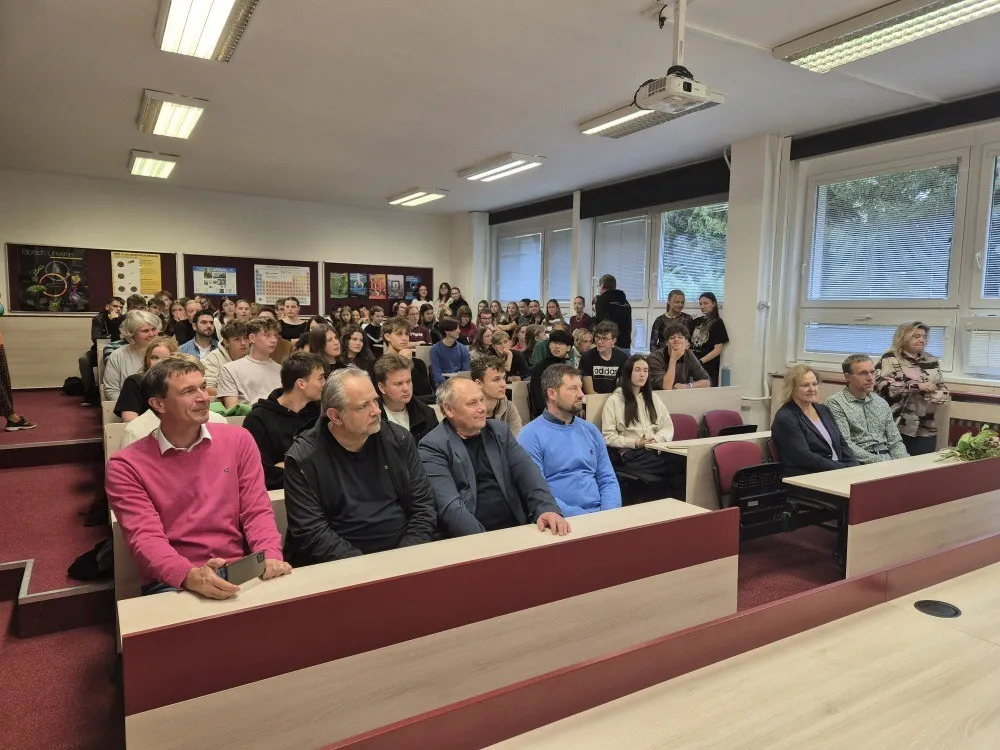 Gymnázium Hladnov slavilo 20 let bilingvy